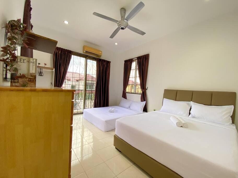 Teluk Cempedak Semi-d House 19pax By Iconique Holiday home *