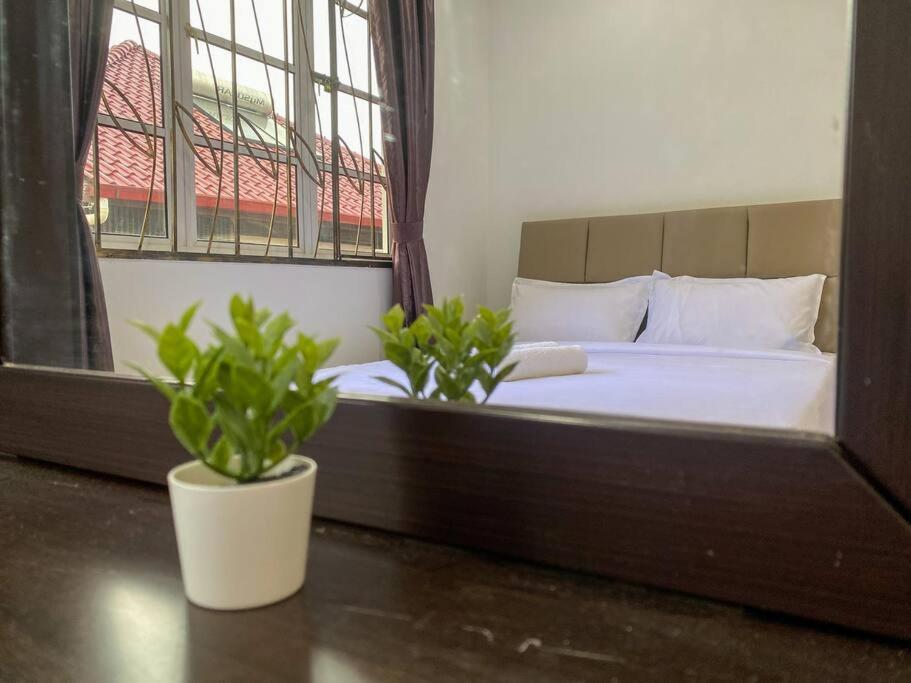 Holiday home Teluk Cempedak Semi-d House 19pax By Iconique