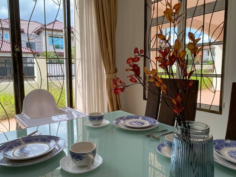 Teluk Cempedak Semi-d House 19pax By Iconique Kuantan